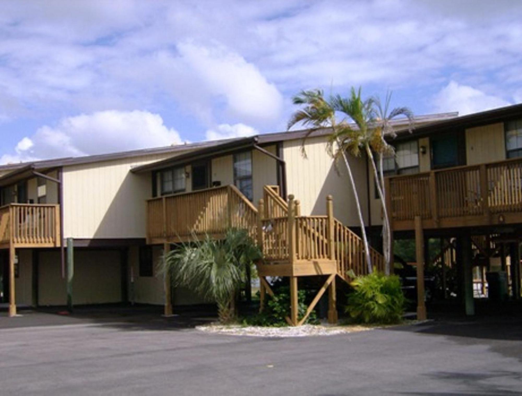 River Wilderness Waterfront Cabins Everglades City Exterior foto