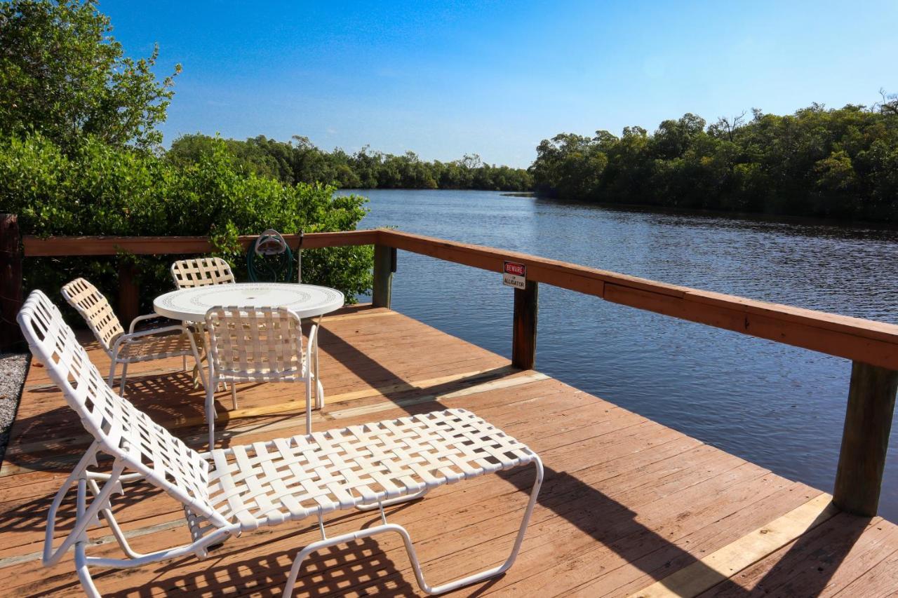 River Wilderness Waterfront Cabins Everglades City Exterior foto