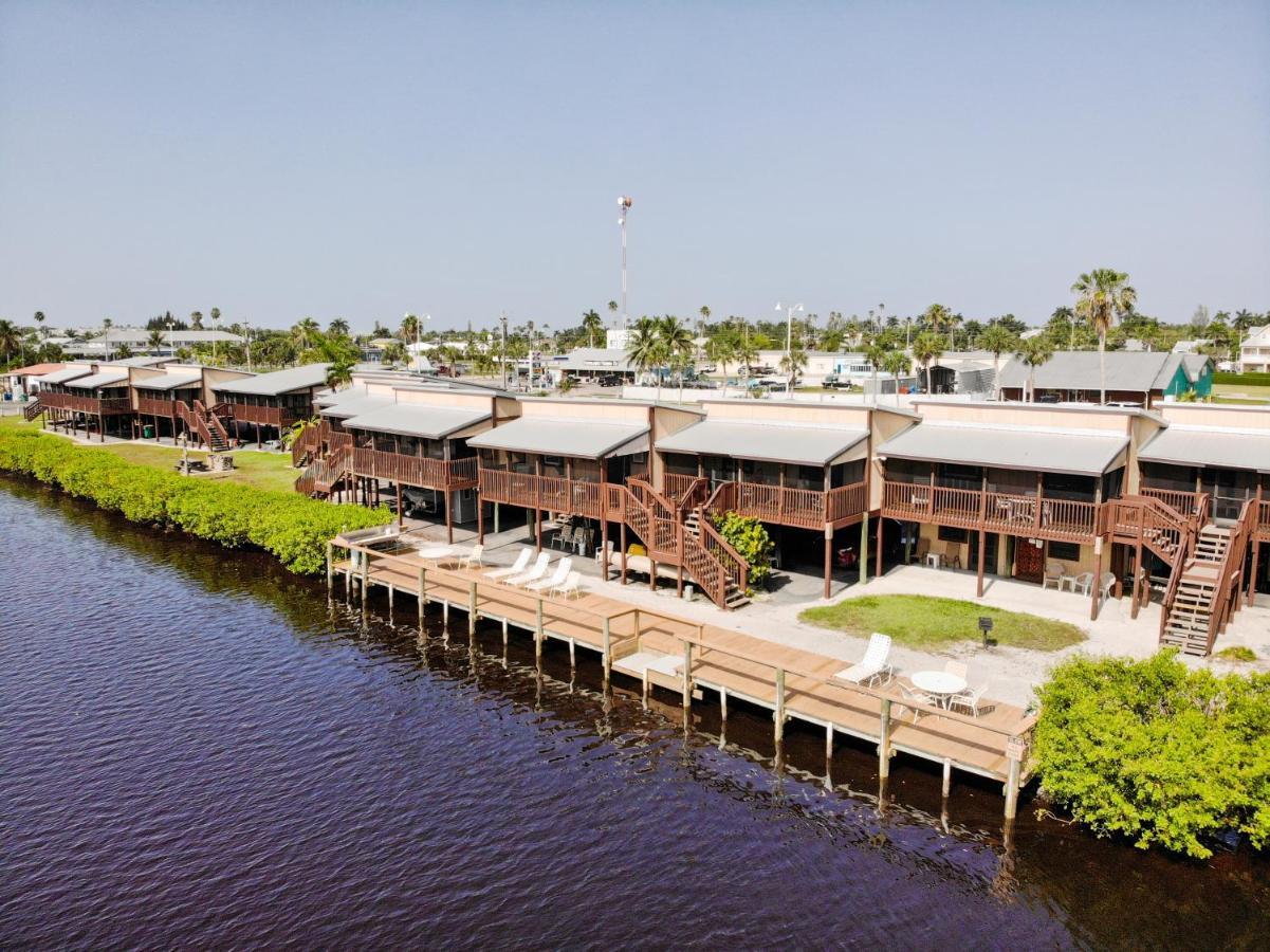 River Wilderness Waterfront Cabins Everglades City Exterior foto