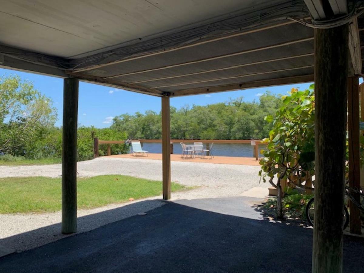 River Wilderness Waterfront Cabins Everglades City Exterior foto