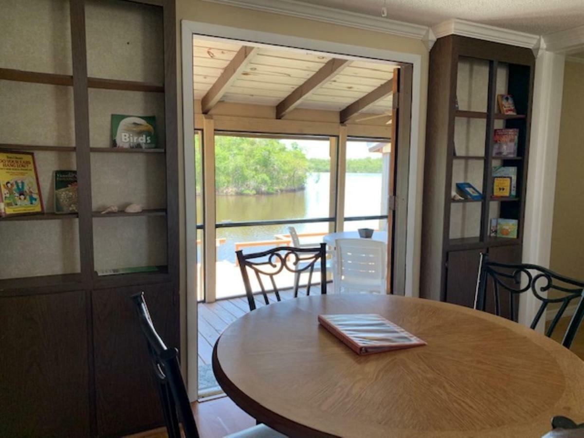 River Wilderness Waterfront Cabins Everglades City Exterior foto